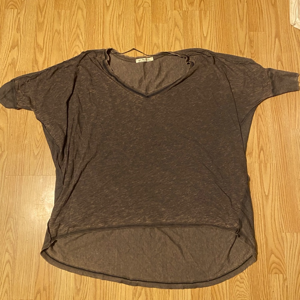 Free People gray T-shirt sz L
